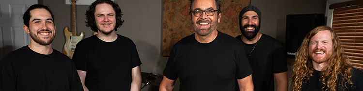 Mit einer Riege junger Musiker startet NEAL MORSE in ein neues Abenteuer
