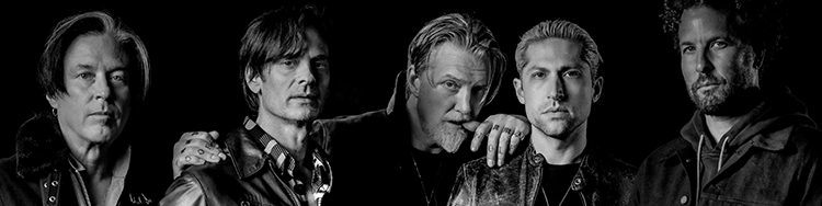 Das neue Album der QUEENS OF THE STONE AGE verarbeitet sieben Todesfälle und eine Scheidung