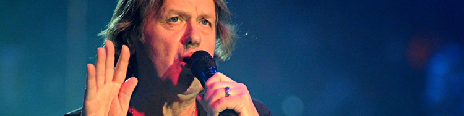 JOHN WETTON - The Smile Has Left Your Eyes
