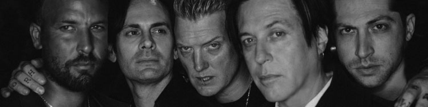 Josh Homme from the QUEENS OF THE STONE AGE wants to grab his fans and yell at them