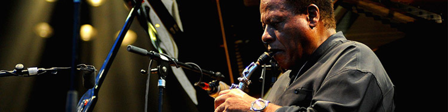 Mit WAYNE SHORTER verliert der Jazz eine seiner einflussreichsten Figuren