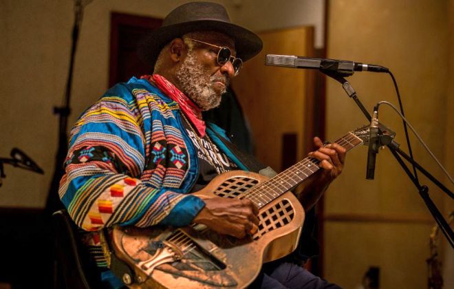 TAJ MAHAL - neues Album "Time"